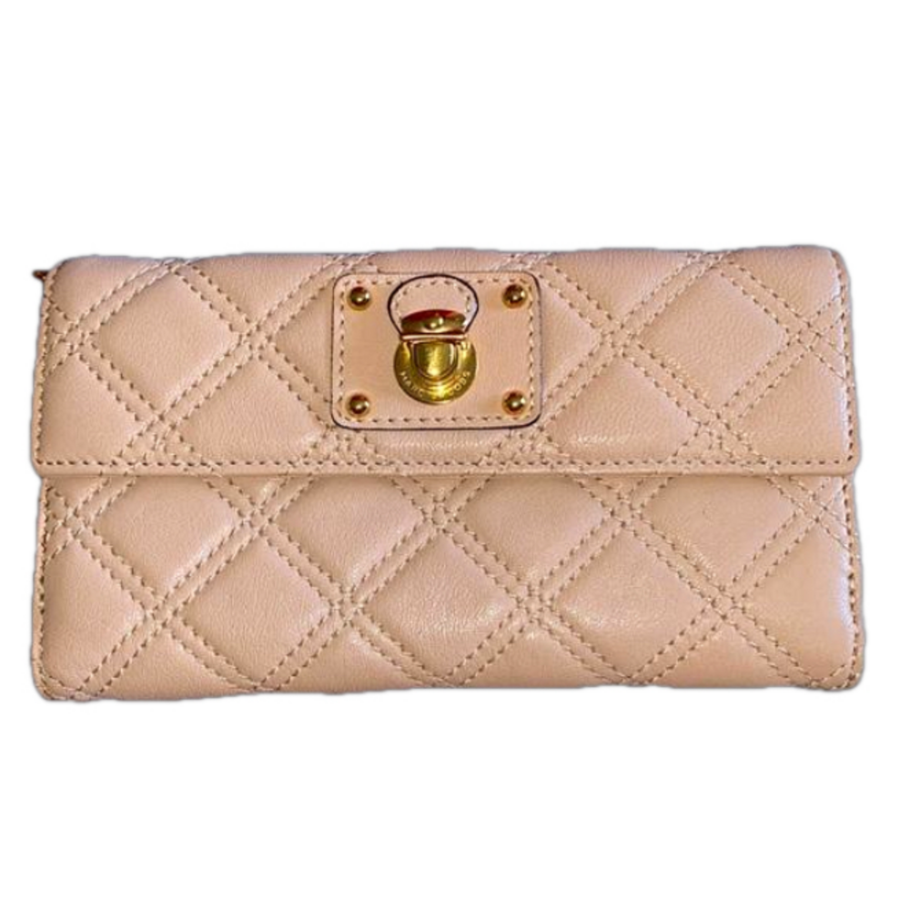 Marc Jacobs long wallet leather matelasse